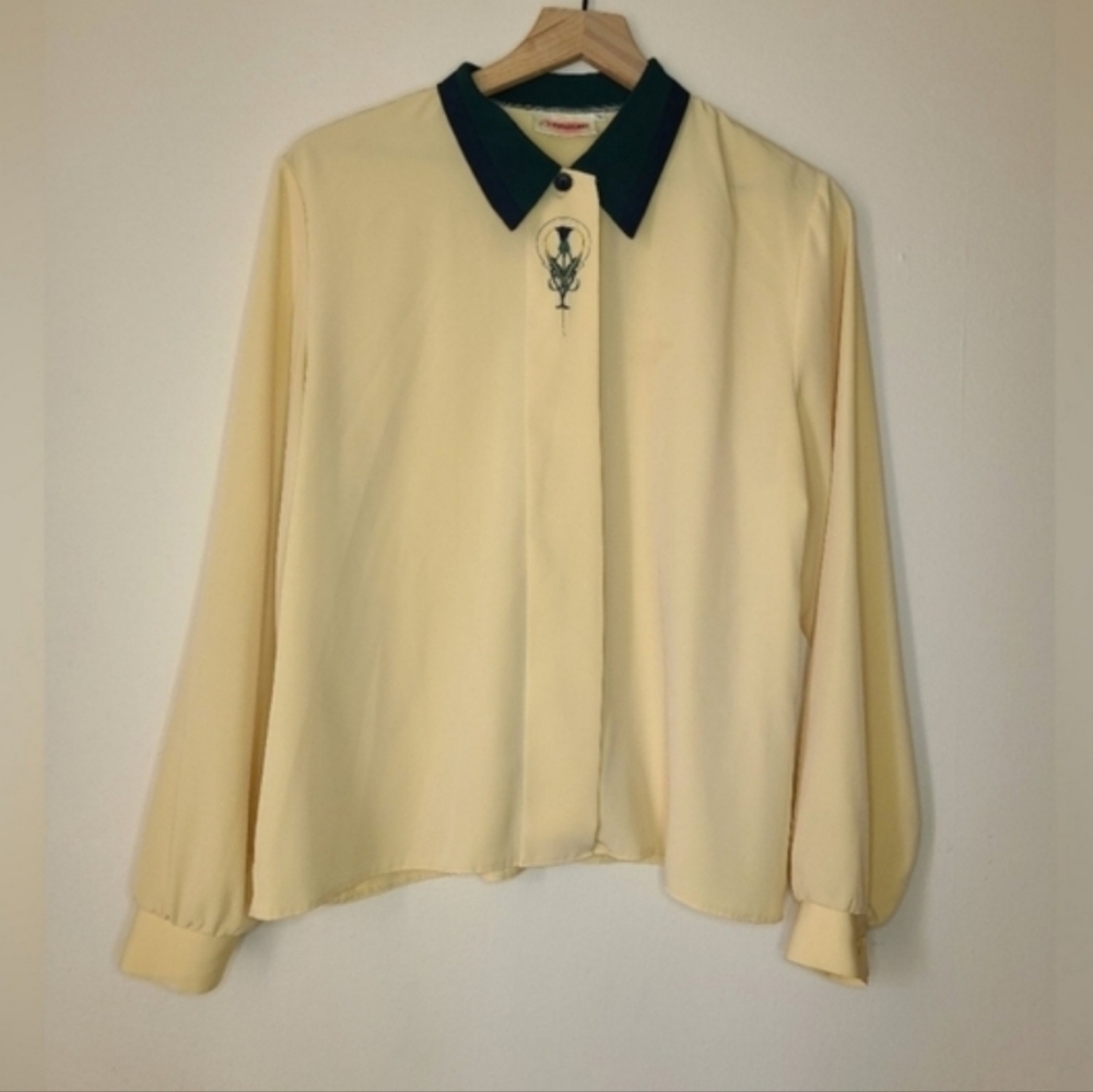 PITLOCHRY of scotland cream off white blouse